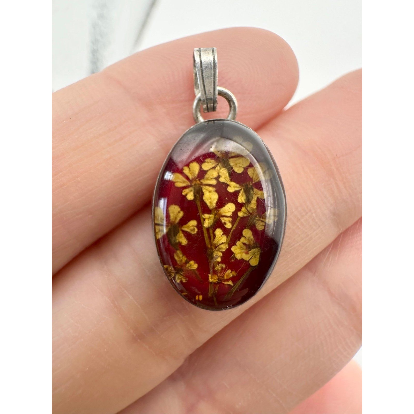 Sterling Silver Dried Flower Resin Oval Pendant 33$